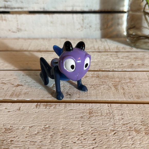 Mint condition vintage McDonalds Mulan Toy set of 3 Mushu, Cricket, and Shan Yu - Picture 6 of 7